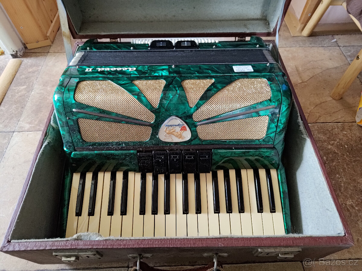 Akordeon Lignatone Accord 2