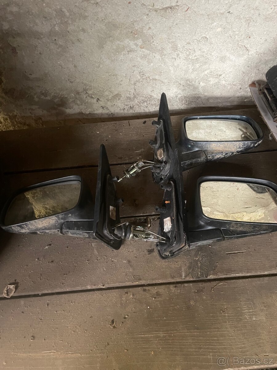 Zrcátko Škoda Felicia