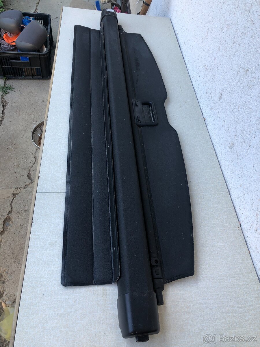 Jeep Wrangler JK, Rubicon, Zatahovací kryt zavazadl.prostoru