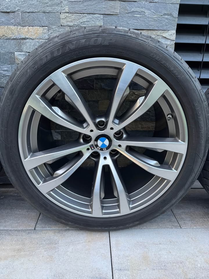 BMW X5, 20" M Alu kola Double spoke 469 M