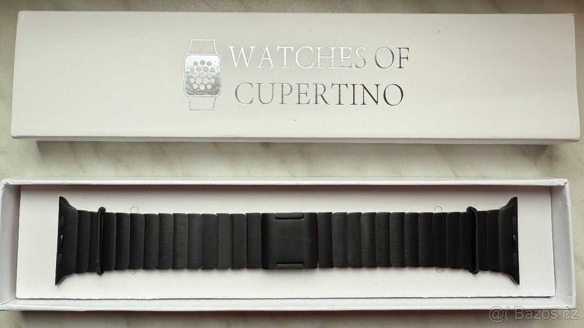 Luxusní titanový náramek – článkový tah pro Apple Watch