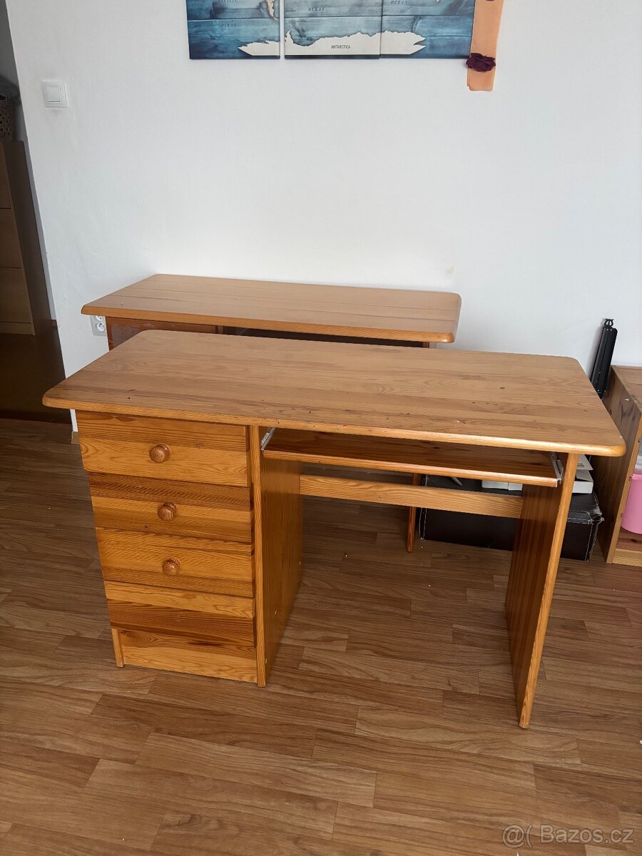 Psací stůl