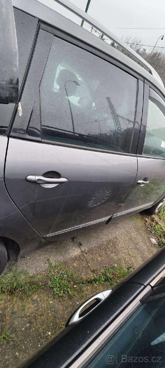 Scenic III dveře zadní prave