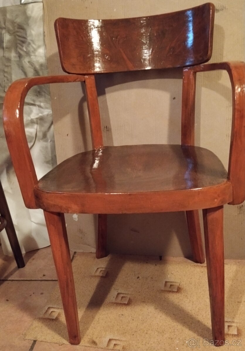 Nabízím staré polokřeslo Thoner č.14 (TON 3) rok 1940/50