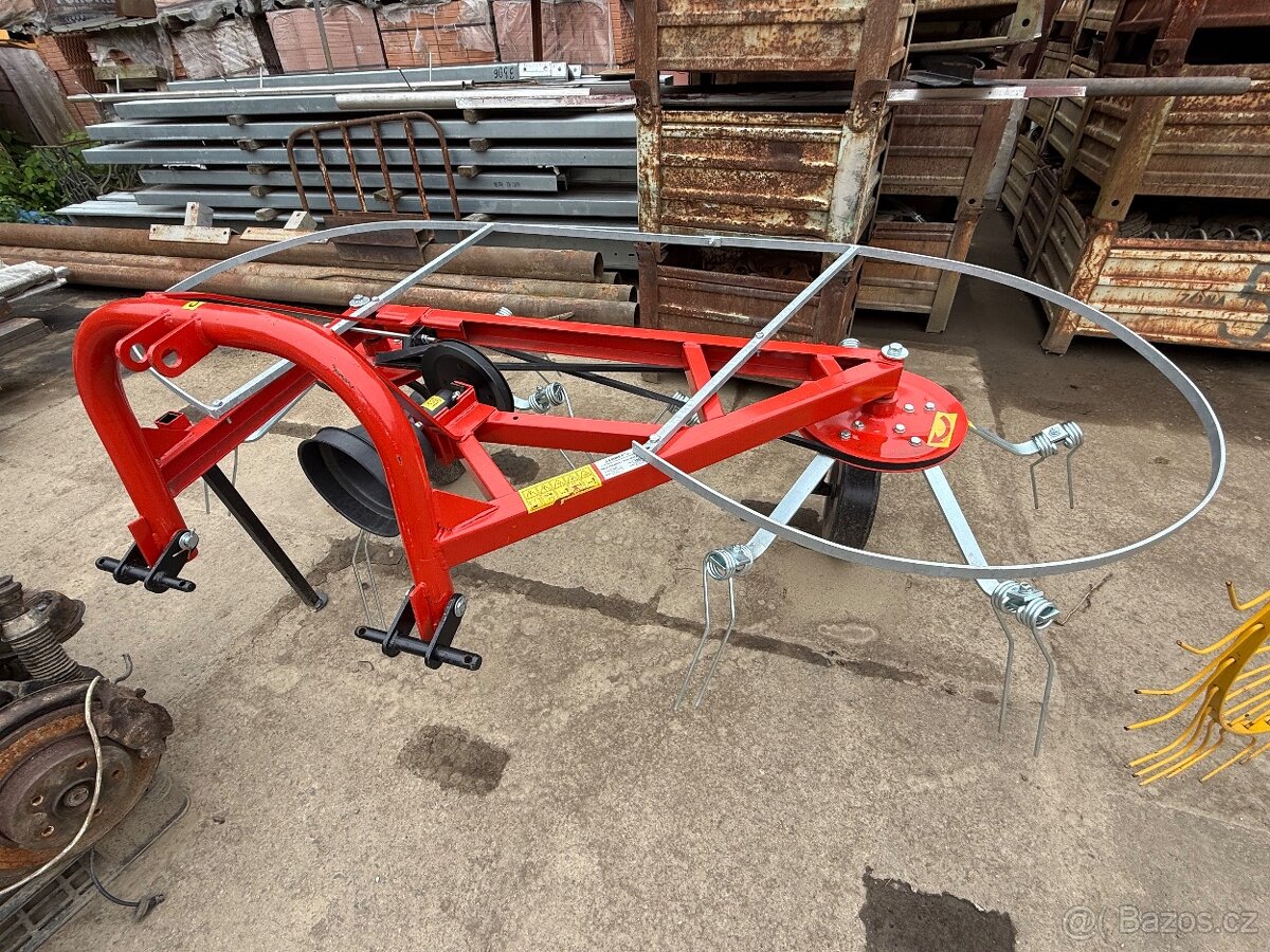 Obraceč sena JAR-MET Z 525