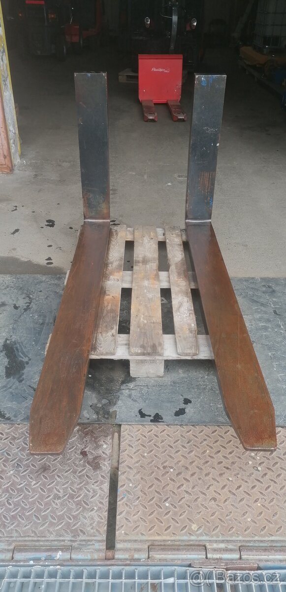 Vidle 160 cm ISO 4 8 tun