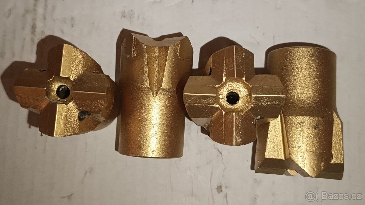 vrtací korunka křížová pr.40, 42, 45/22