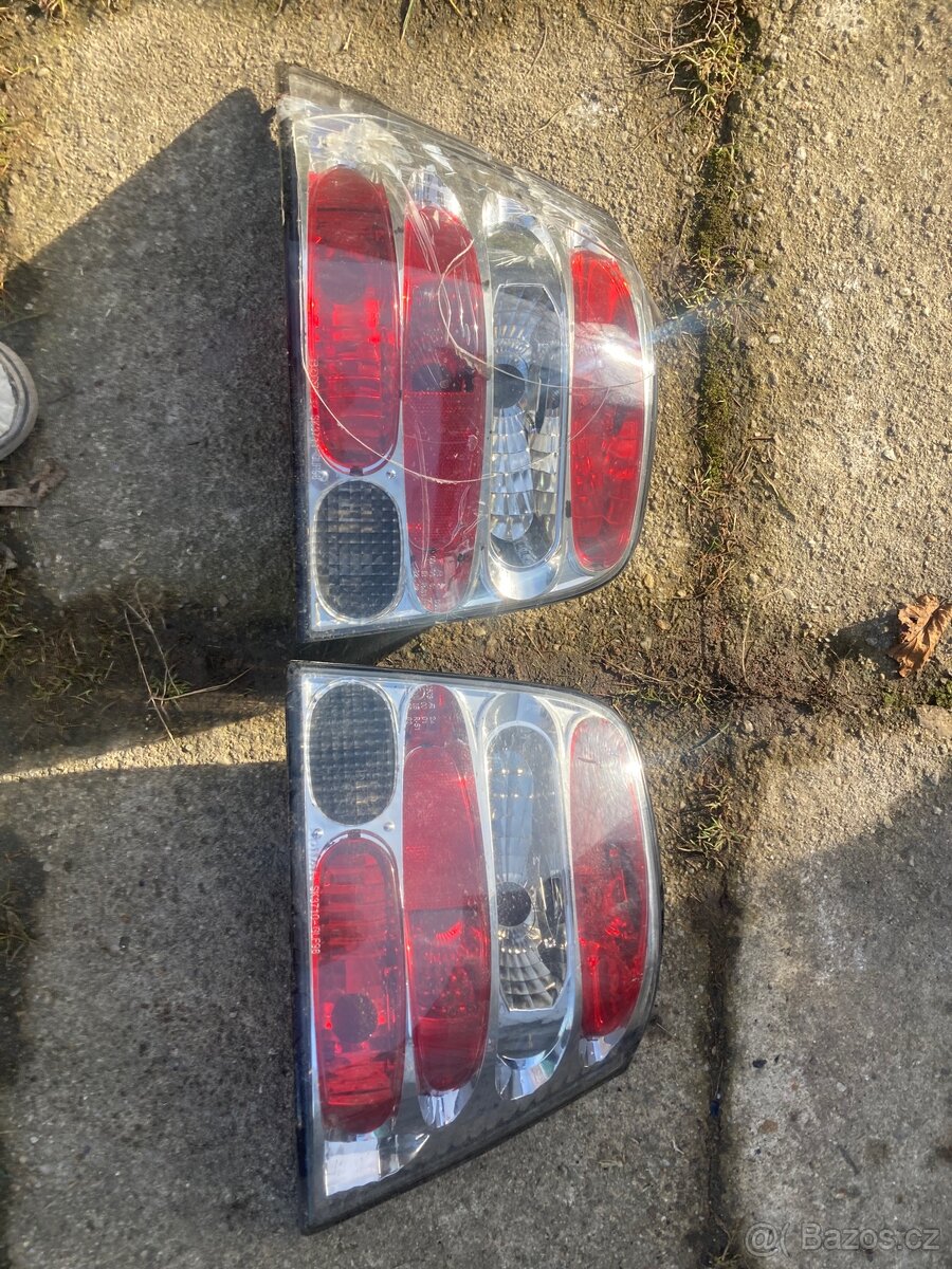 Zadní světla VW golf 4