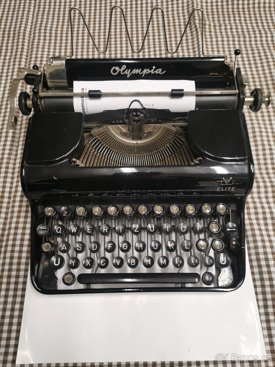 Psací stroj Olympia 40 léta