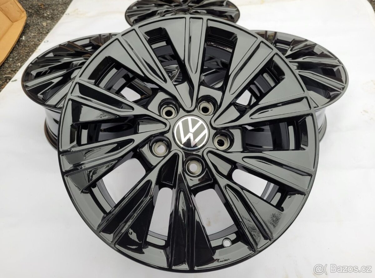 Sada kol Volkswagen T7 Multivan R17 Dundrod