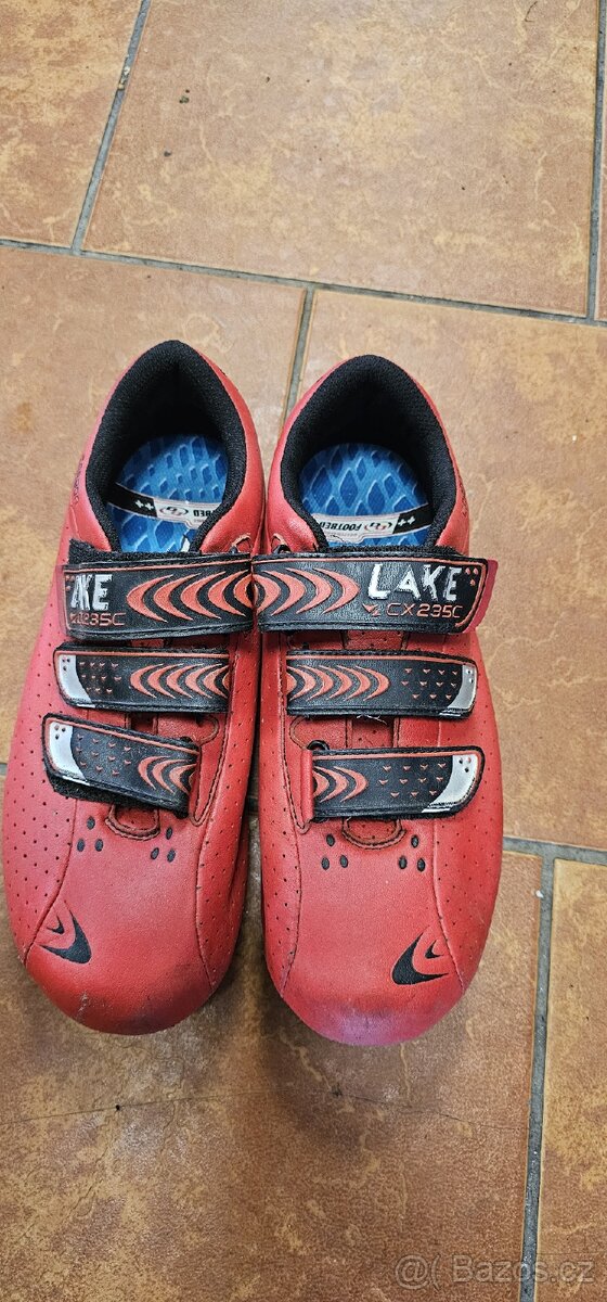 Silniční tretry Lake