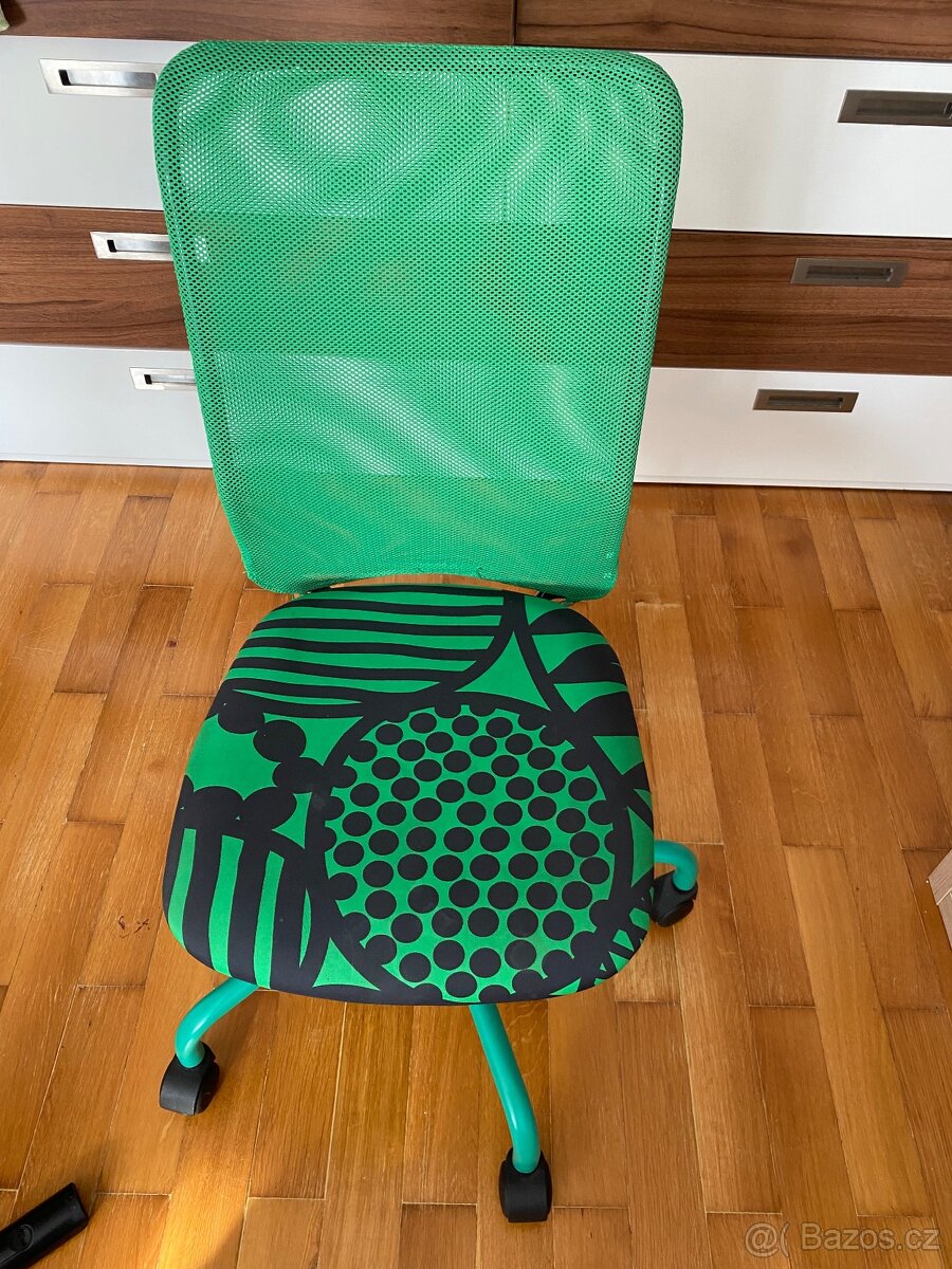 Židle k psacímu stolu