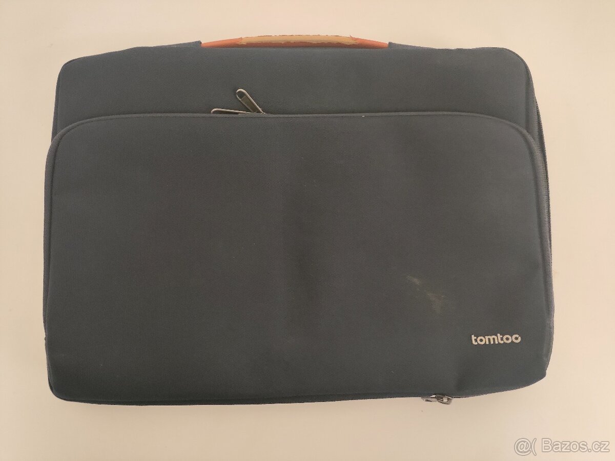 #M063 Taška na notebook tomtoc 15 – pevná, s rúčkou