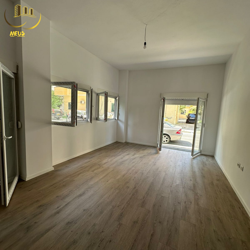 Apartmán 1+1 (+ garáž) u moře, 54m2, Albánie, Shkembi Kavaje