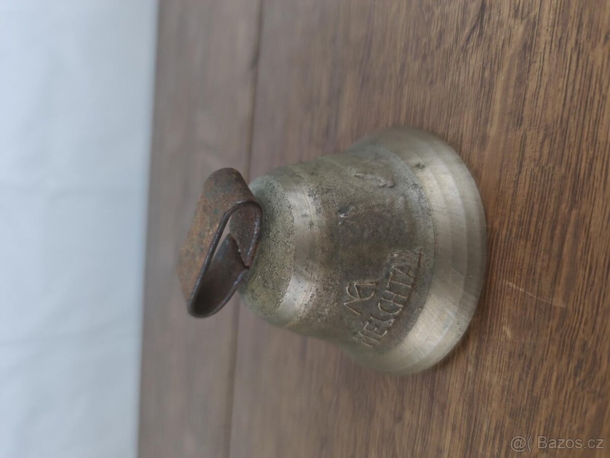 Švýcarský bronzový zvonek ,sběratelský kus.