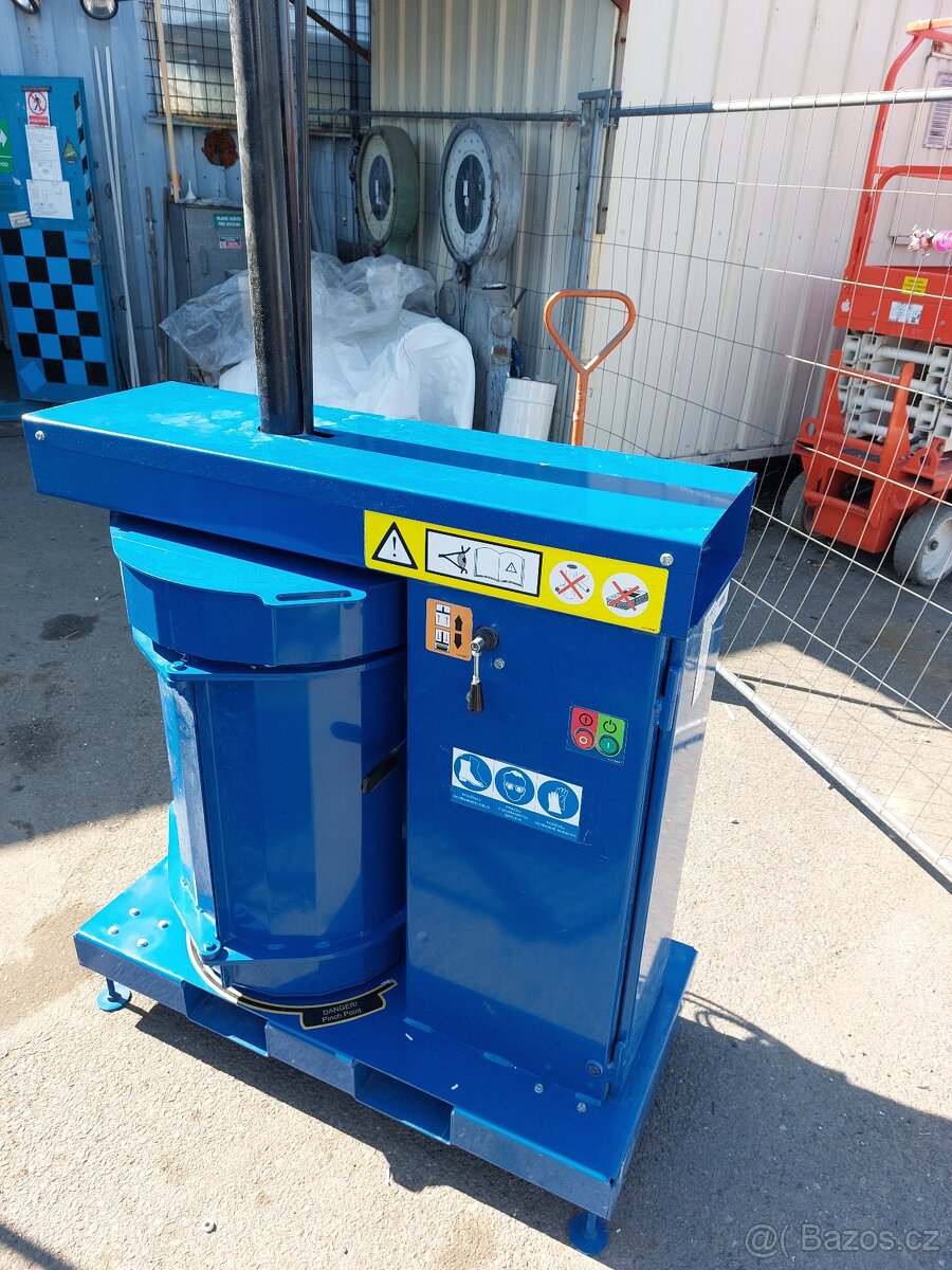 Paketovací lis MACFAB Bag Press... na odpad.