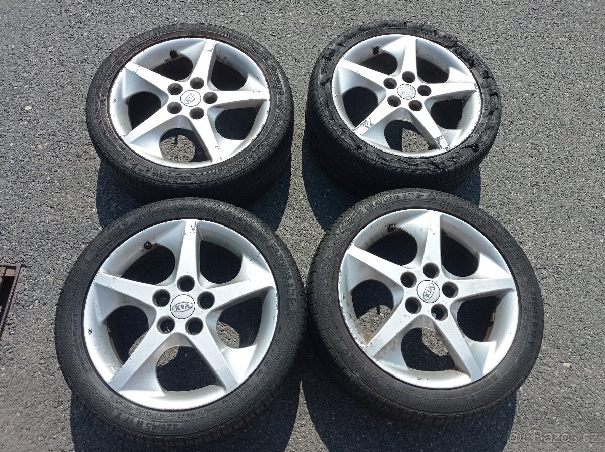Kompletní letní al kola 17" originál Kia Ceed r.v. 2008