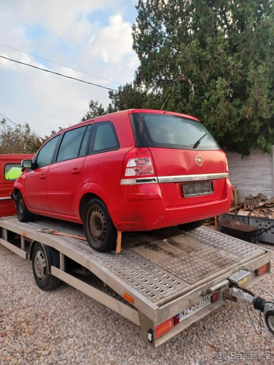 Rozpredam Opel Zafira B 1.9Cdti 88kw automat