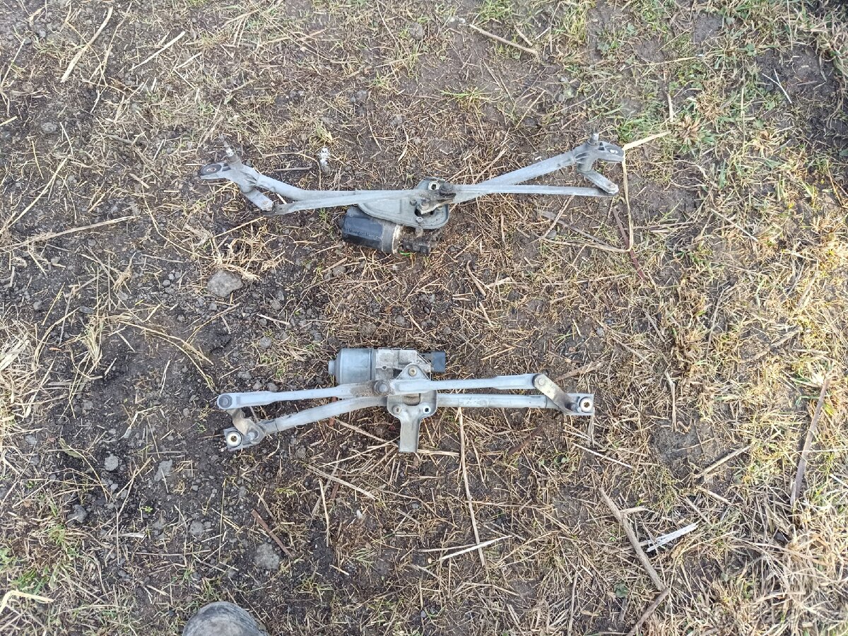 Mechanismus stěračů Audi A4 b5