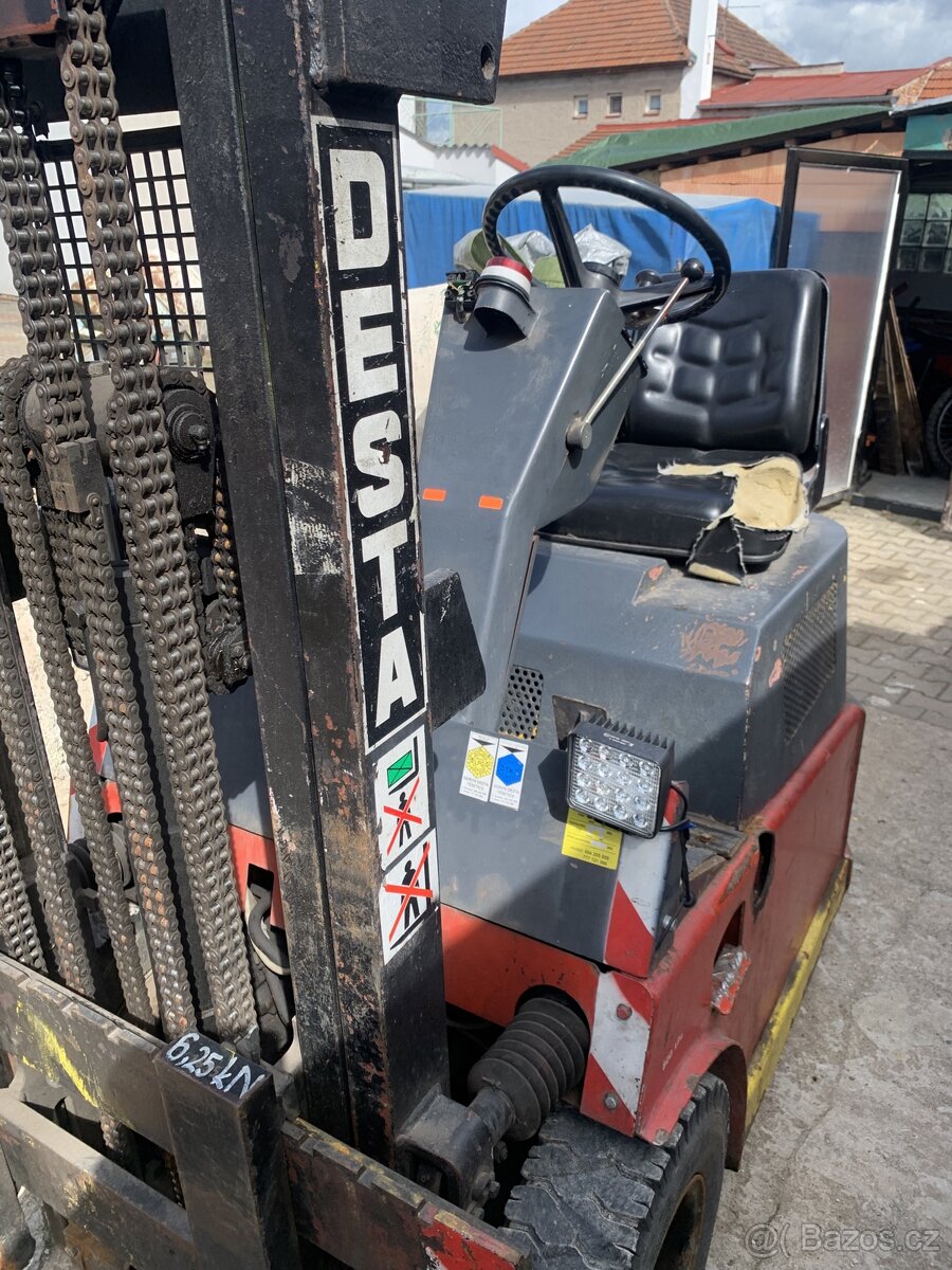 Desta MV12