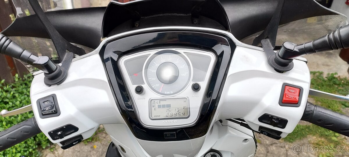 Kymco People GT 300