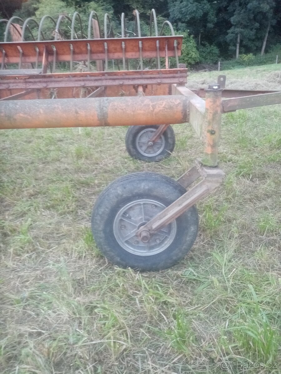 Shrnovač píce