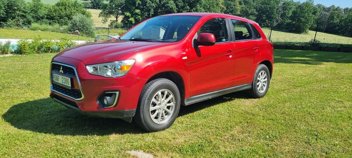 Mitsubishi ASX 1,6 benzín, r.v.2016.1.MAJITEL 94tis km