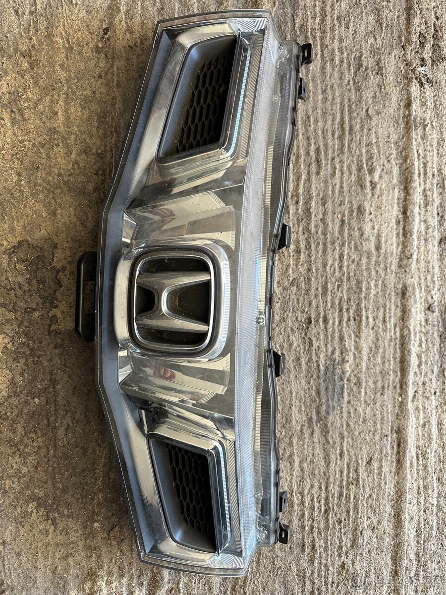 Honda Civic 8g originál mřížka grill 71120-SMG-E611-M1