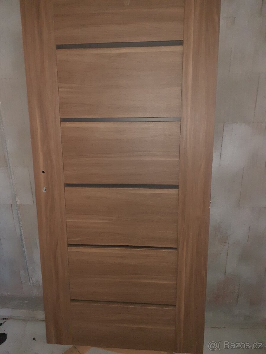 Prodam nové dveře