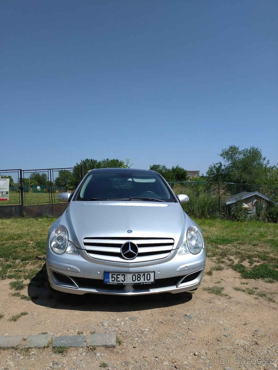 Mercedes-Benz R 320 CDI
