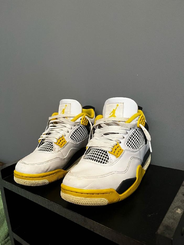 BOTY JORDAN 4