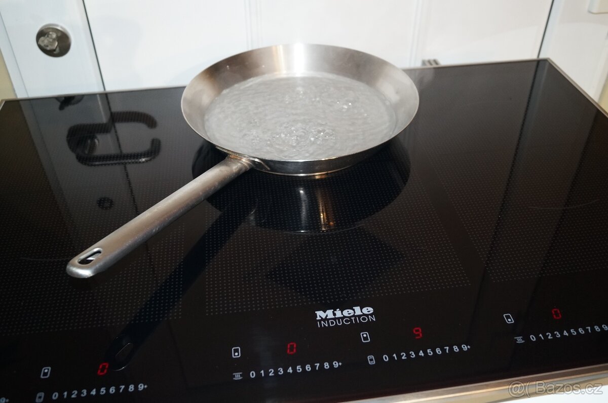 Miele indukční varná deska KM6366 šíře 80cm