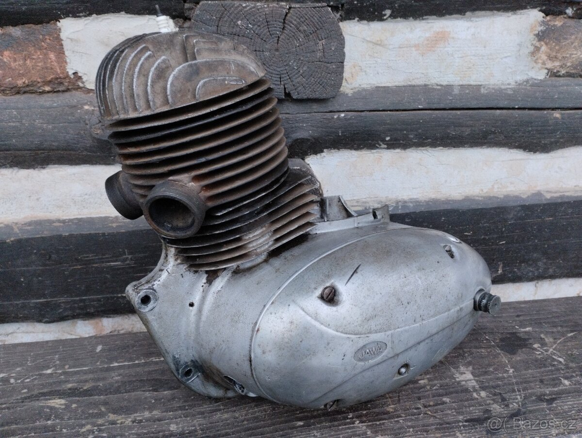 Jawa-ČZ 250 - 353 kývačka - motor