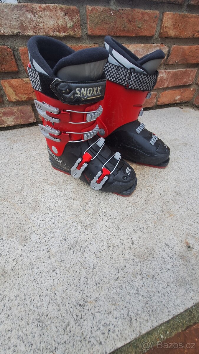 Prodám lyžařské boty 270 mm (stélka 230 mm)