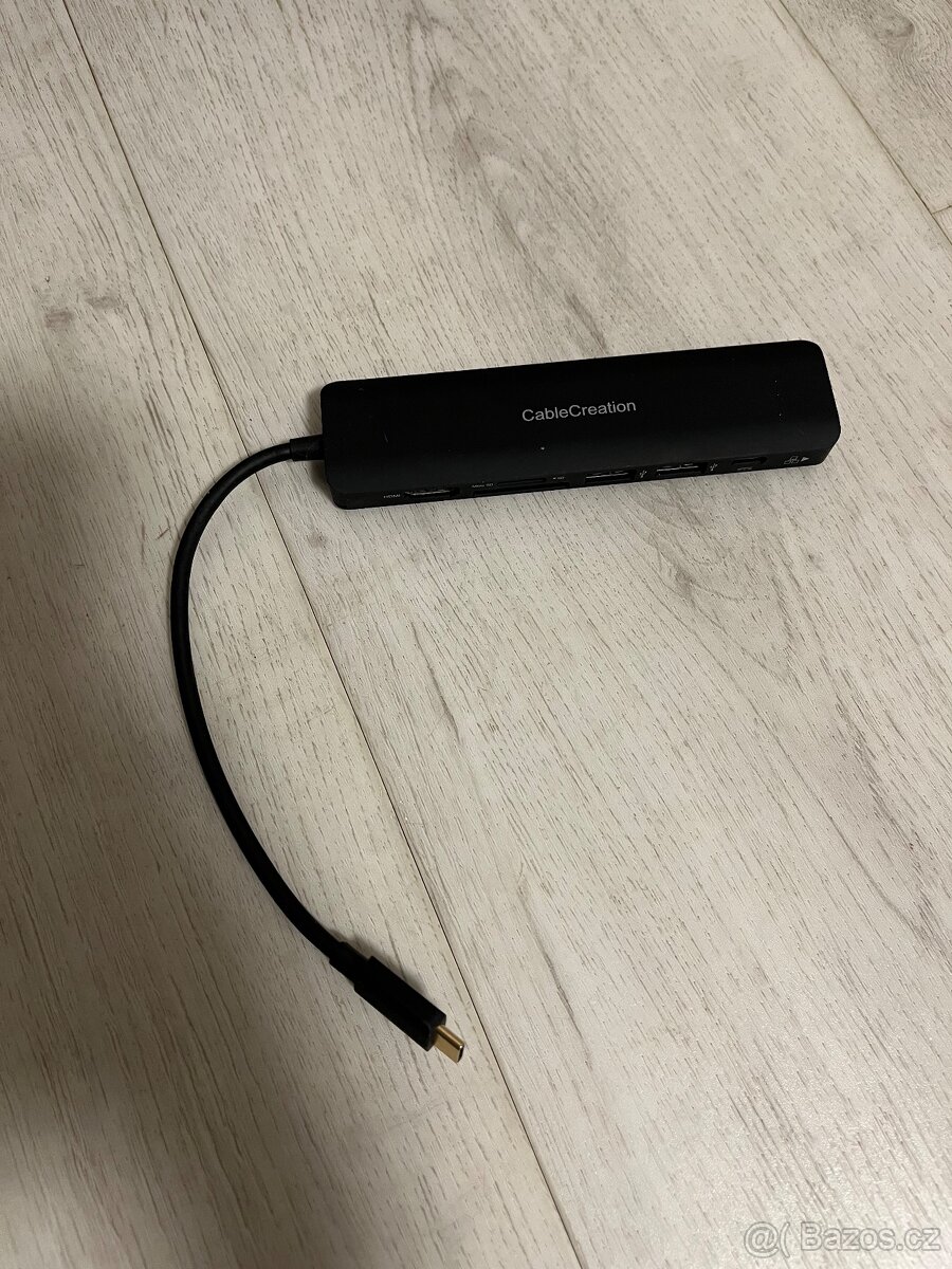 USB-C hub 7v1 CableCreation