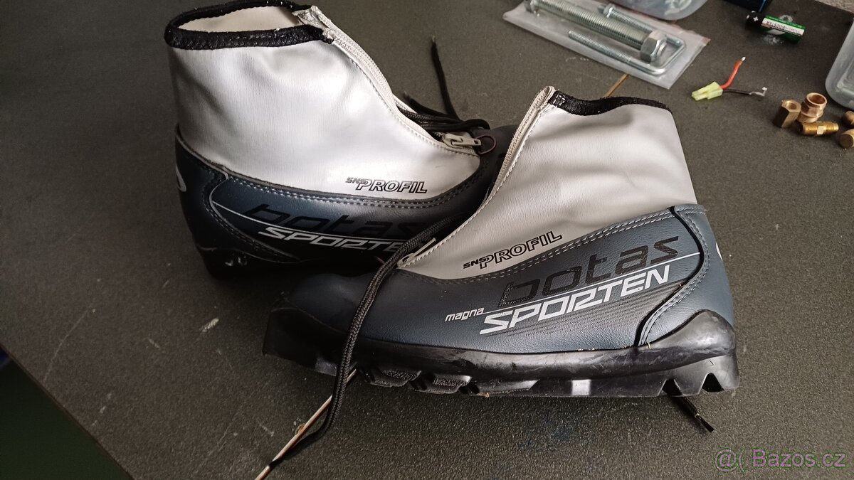 Běžkařské boty - vel. 38