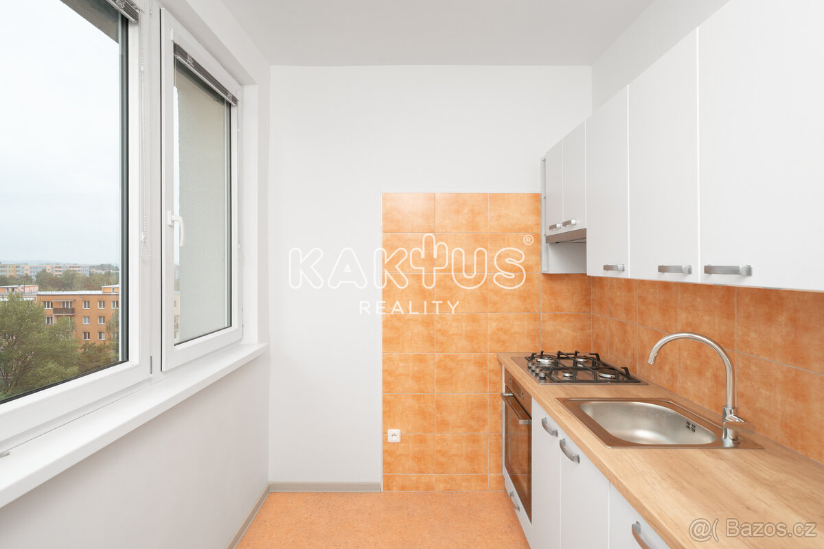 Pronájem bytu 2+1 (56m²), na ulici Vietnamská, Ostrava-Porub