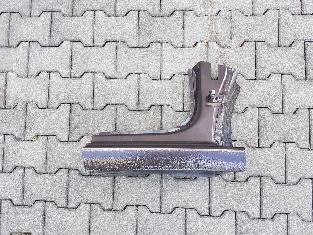 Pravý přední roh prahu, výřez Škoda Fabia III, 6V0, TOP stav