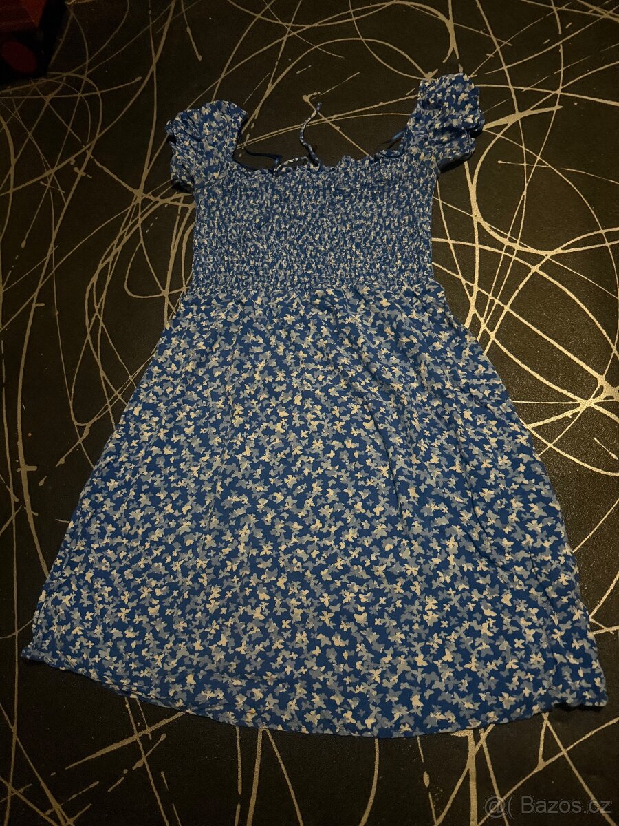 Letní Šaty s motýlky