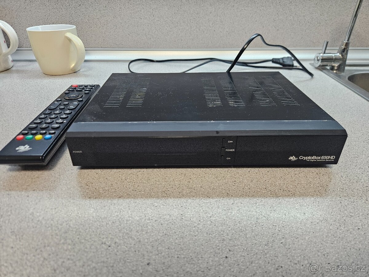 Satelitní přijímač AB CryptoBox 650HD