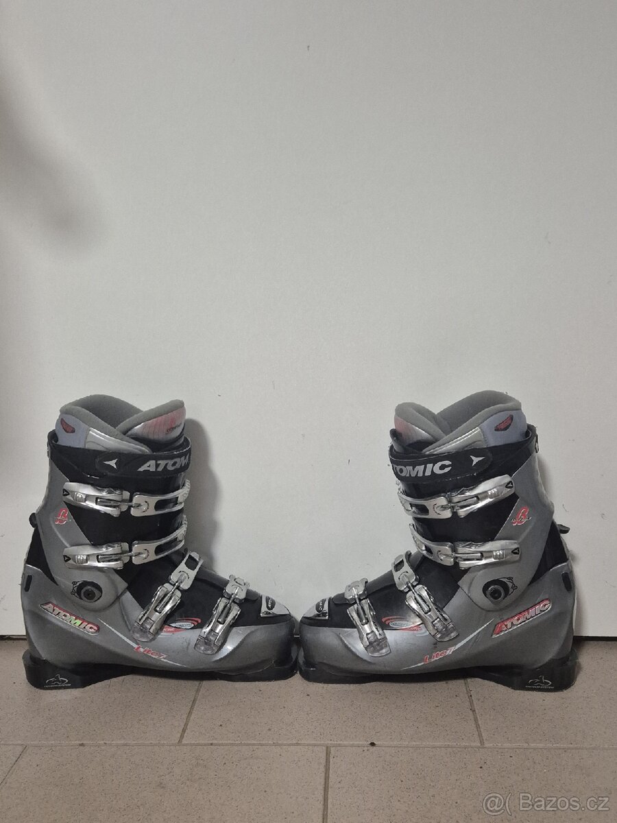 Lyžařské boty Atomic – vel. 27.0 (cca 42–43)