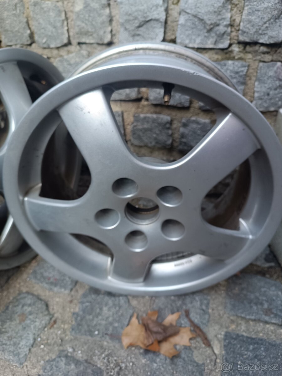 Alu kola