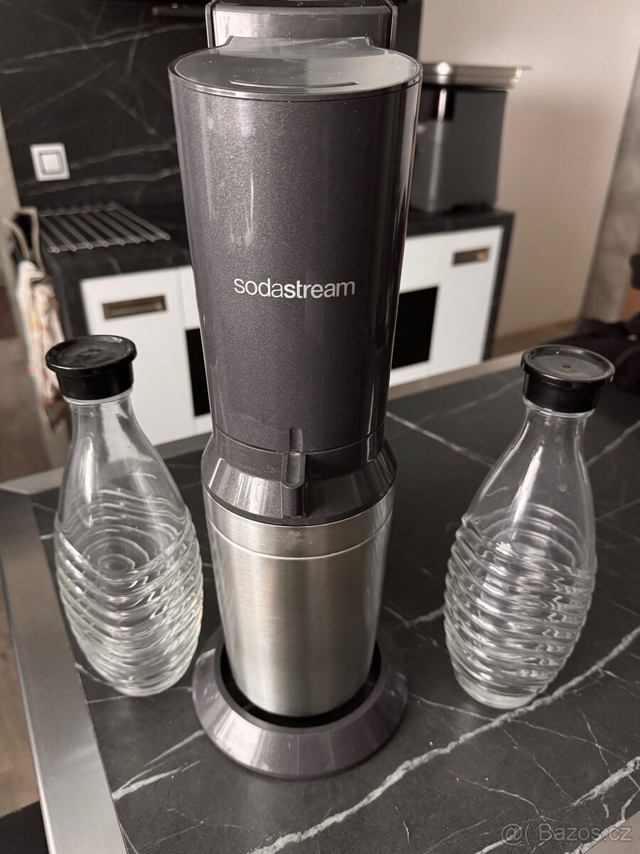SODASTREAM CRYSTAL + 2 skleněné lahve