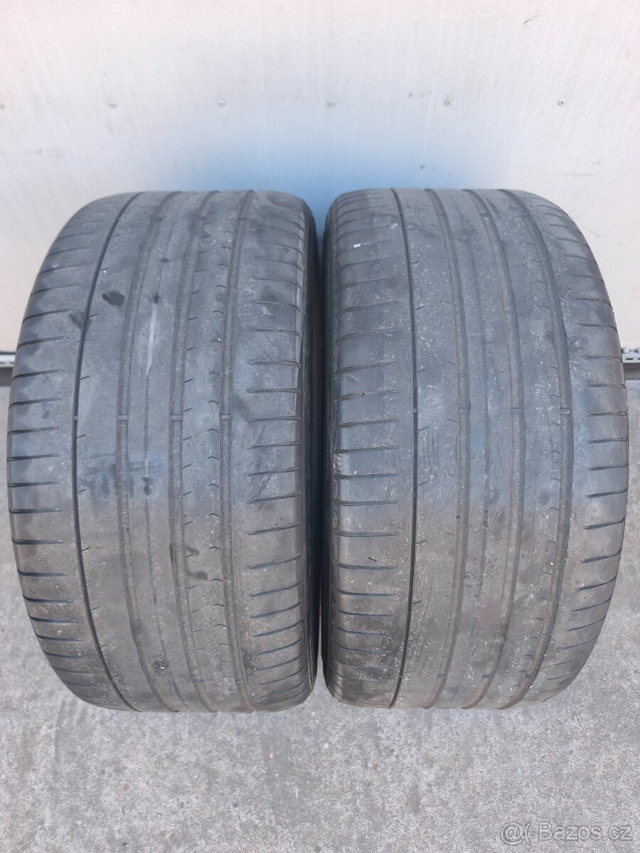 275/35 R20 Pirelli