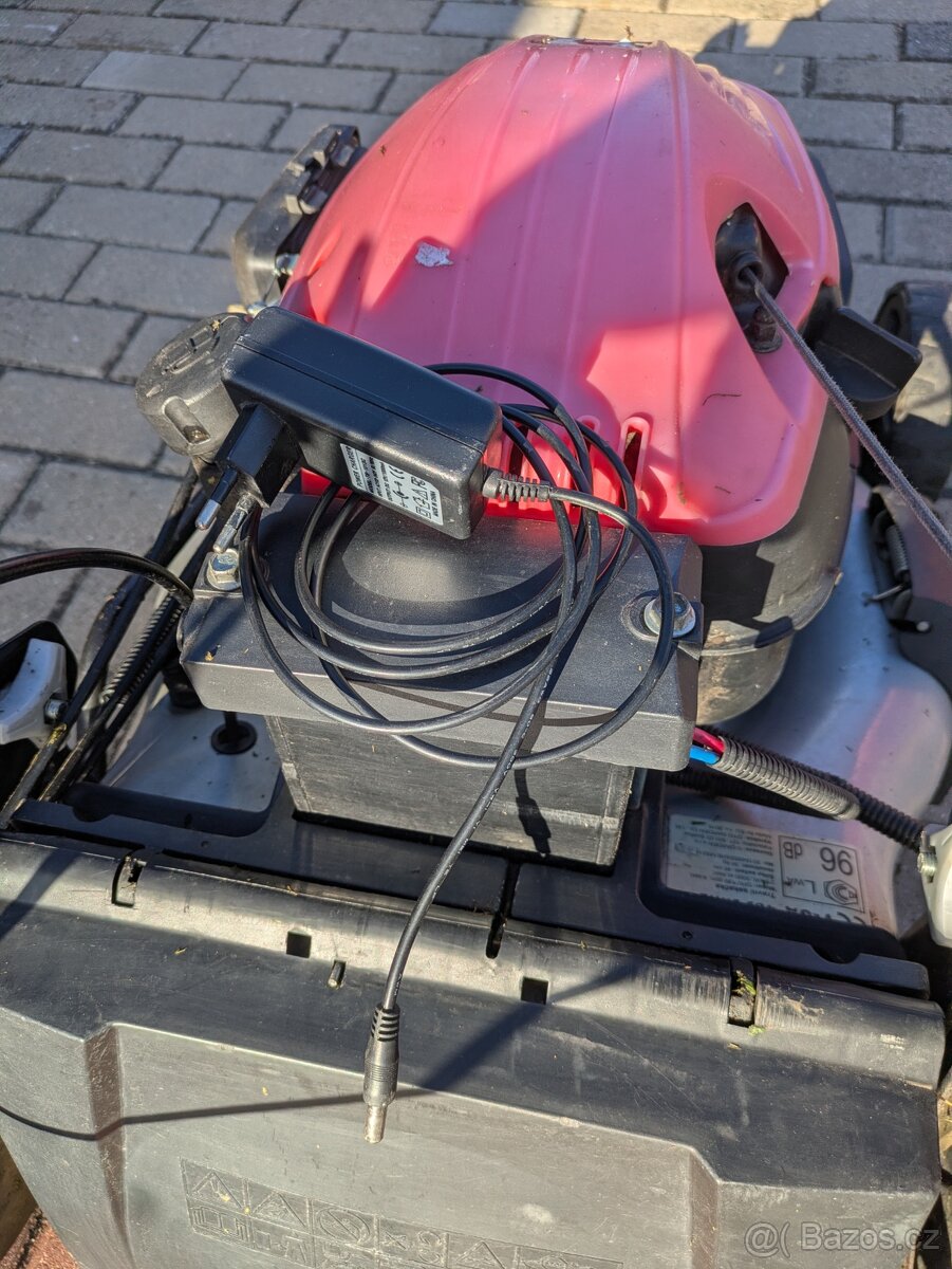 Benzínová sekačka