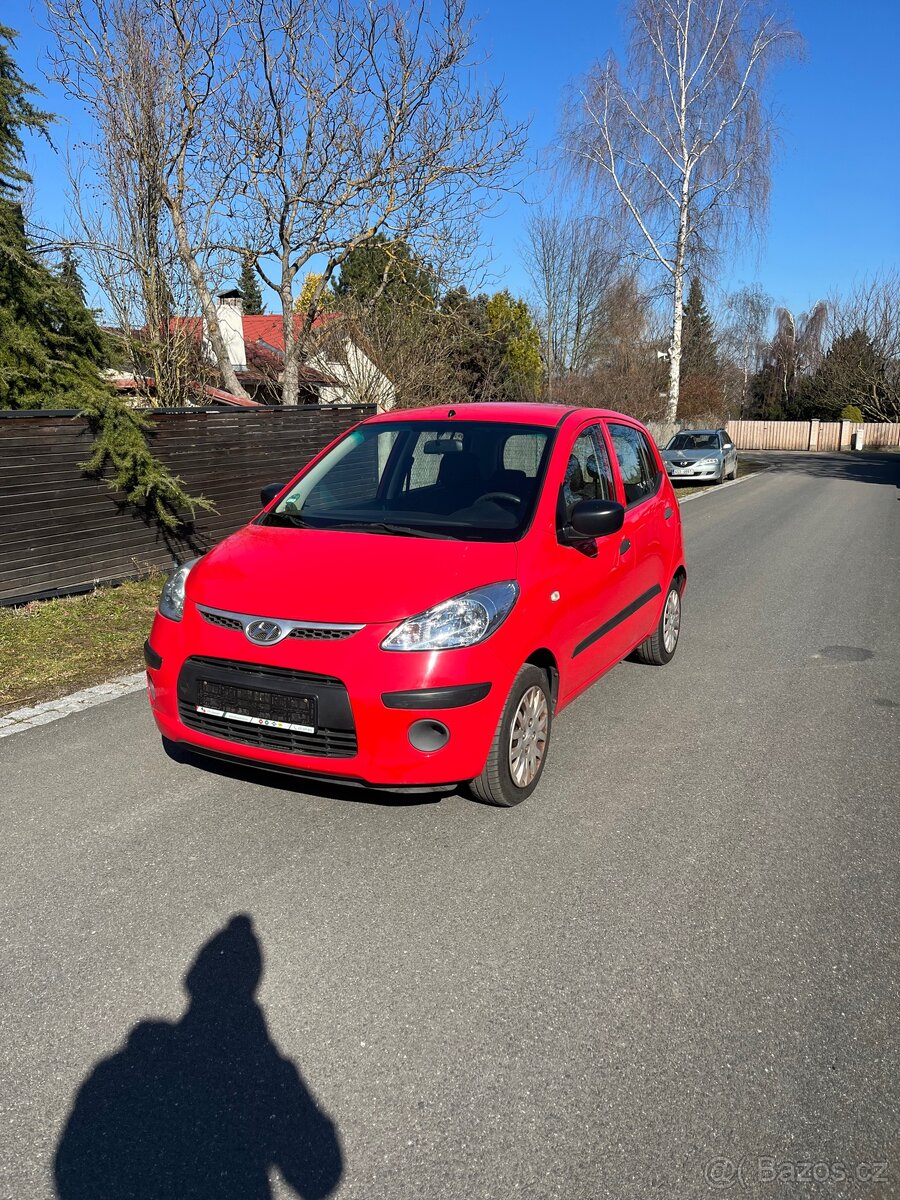 Hyundai i10 1.1 49kw Edition plus nová stk