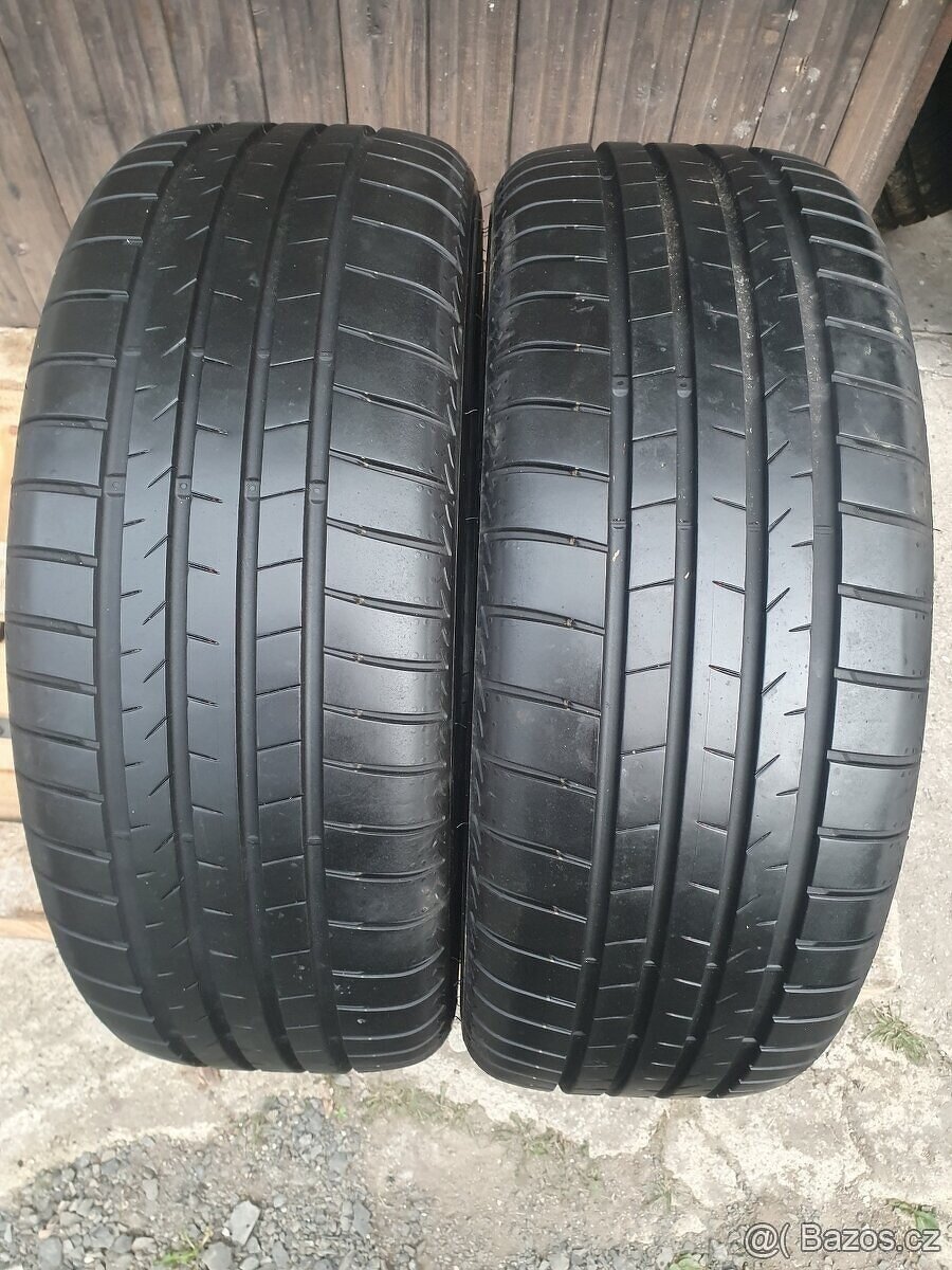 235/55/18 -2ksletni  pneu Bridgestone