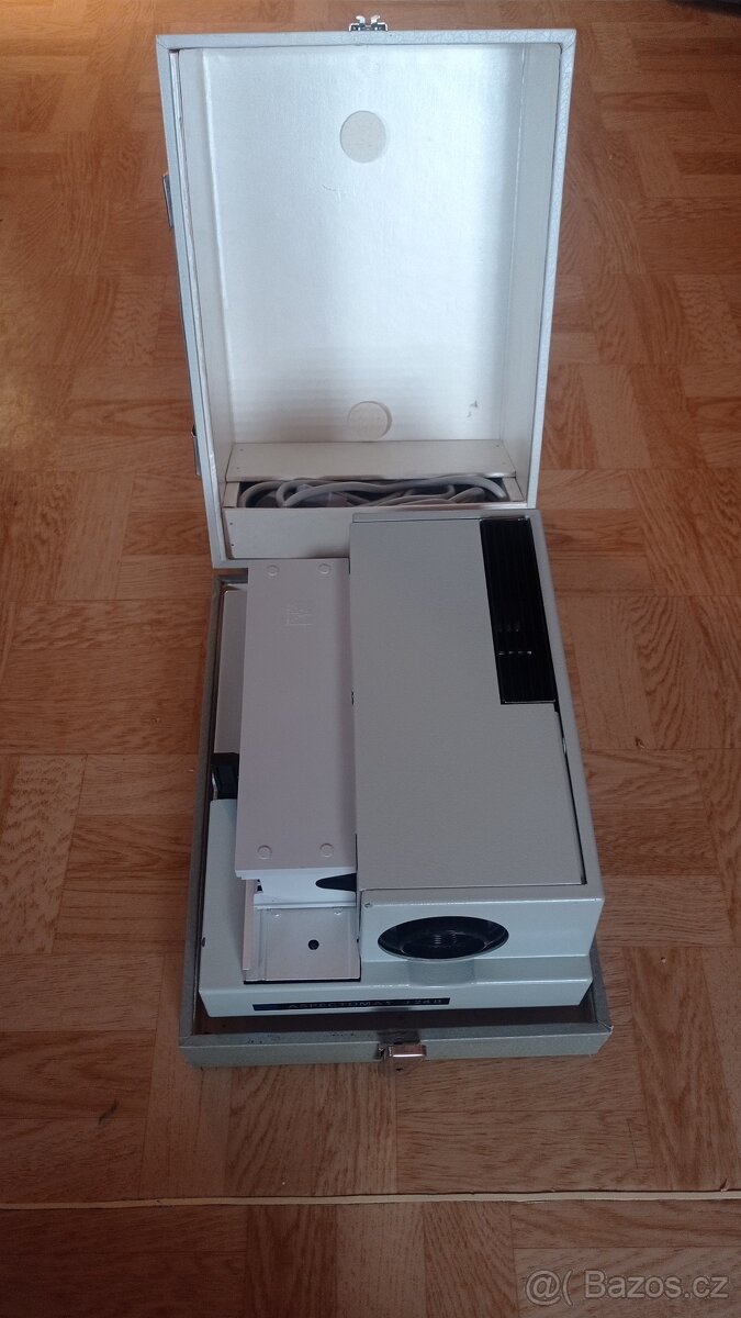 Aspectomat diaprojektor