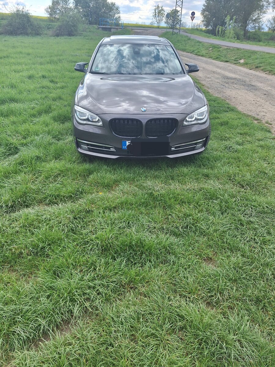 BMW 750I XDRIVE
