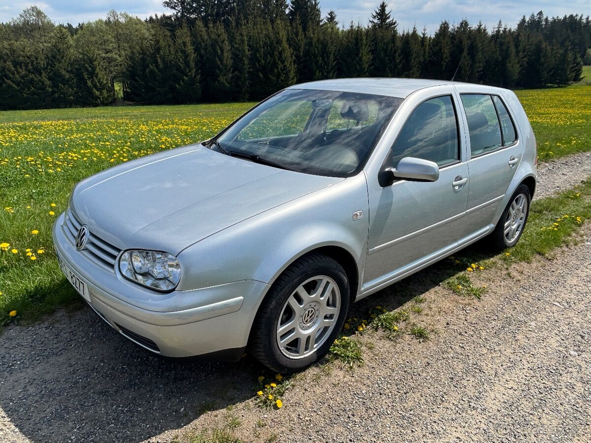 Volkswagen Golf IV 1.6i 77kw BEZ KOROZE